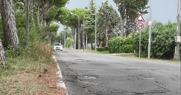 Strade Disastrate I Residenti Invocano La Chiusura Di Via Nascosa Latina Oggi