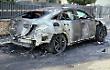 Misterioso incendio all'alba, distrutto un suv in centro