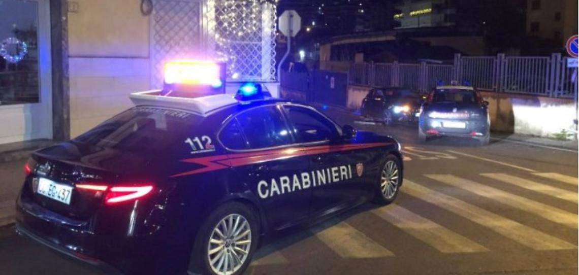 Sequestrano per sei ore un autotrasportatore per rubare il carico