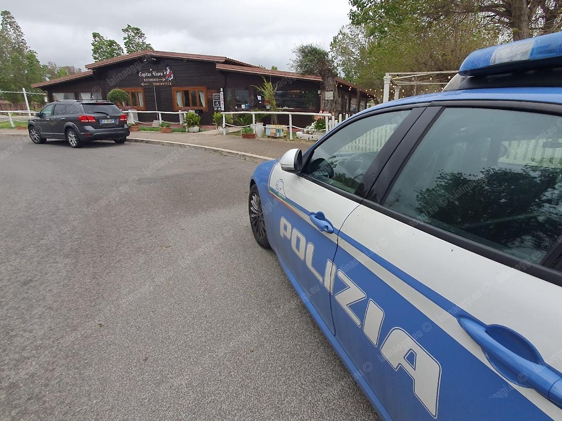 Coltellate per il conto al Capitan Vasco, un arresto