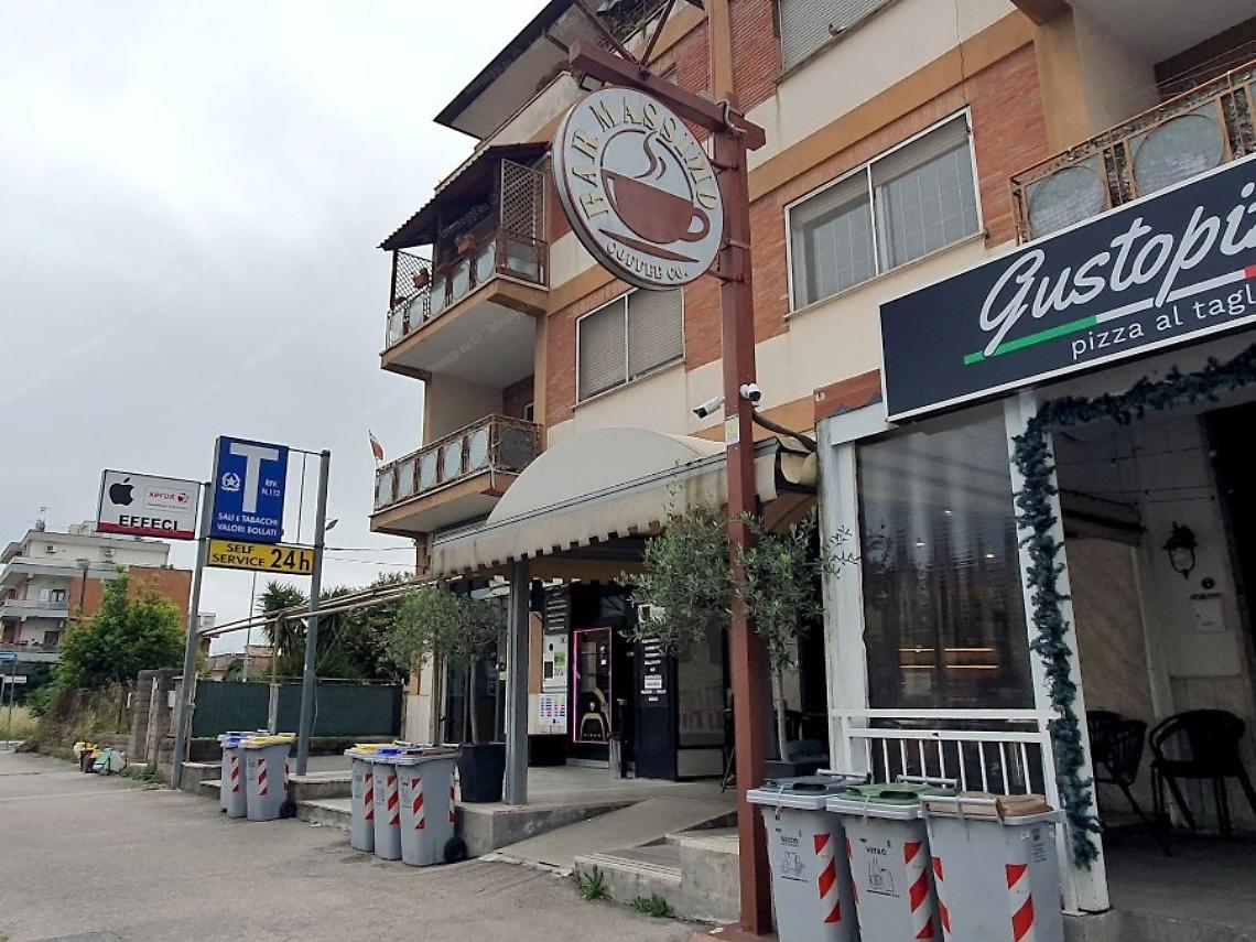 Il bar Massimo di via Villafranca
