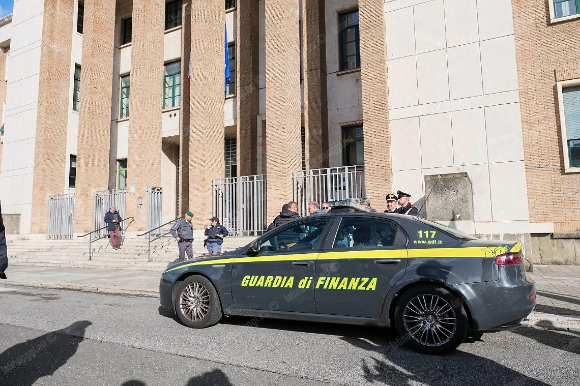 Bancarotta fraudolenta, l’ex prof di religione rinviato a giudizio