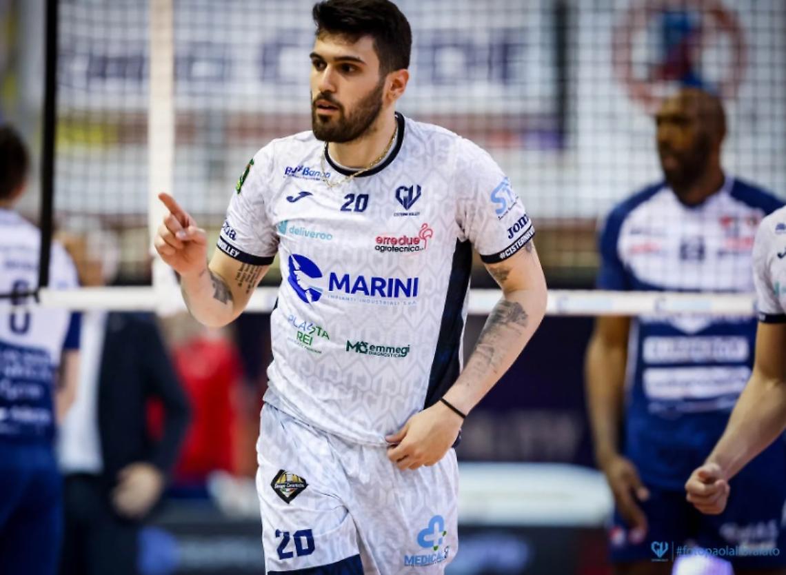 Lo schiacciatore turco Bayram ancora al Cisterna volley