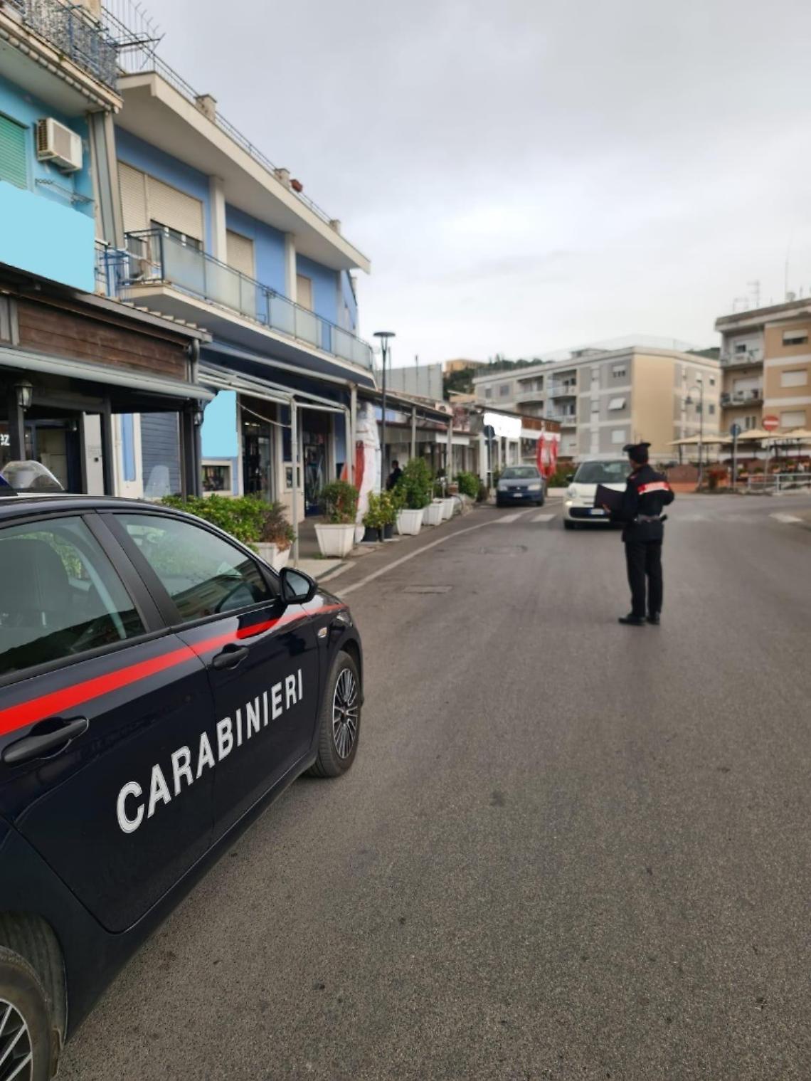 Investito mentre attraversa la strada, 53enne finisce in ospedale