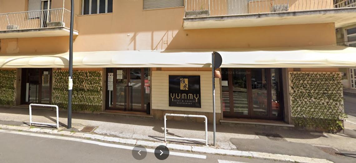 Scappano dal ristorante cinese, alla fine i genitori pagano il conto