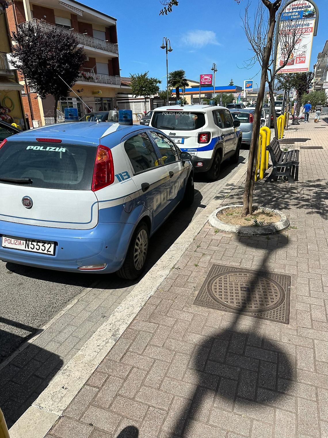 Occupazione abusiva del suolo pubblico, nei guai due attività commerciali