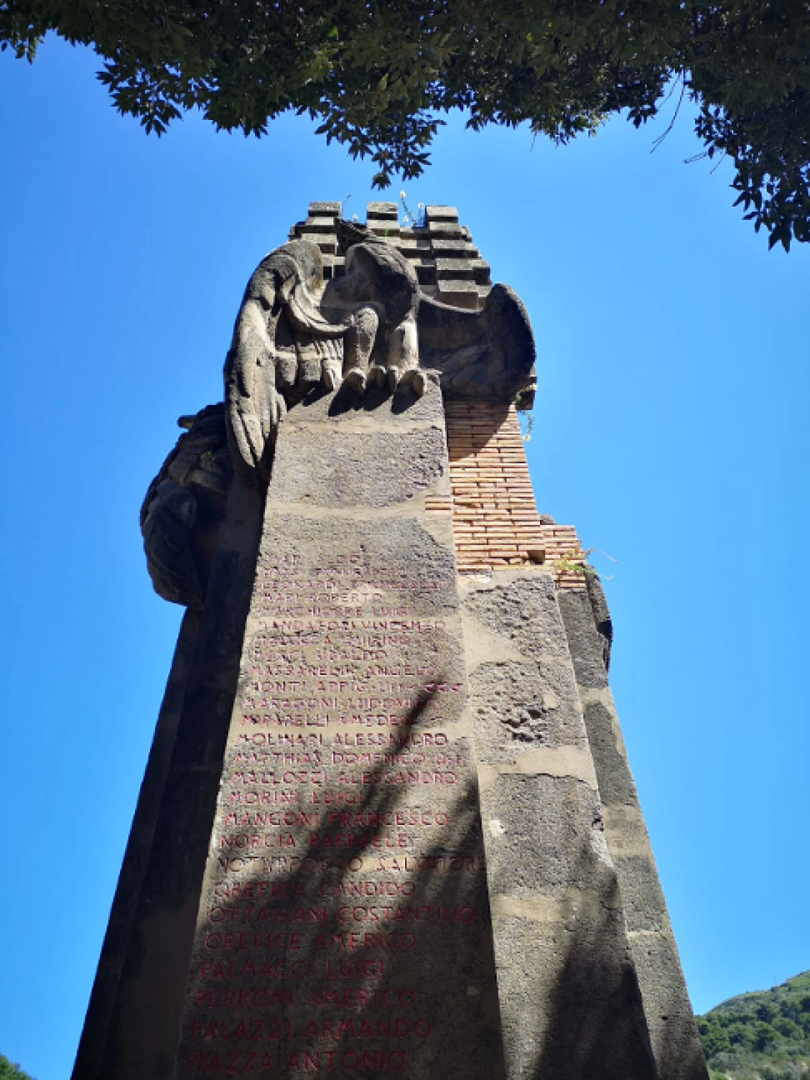 Monumento ai Caduti, ottenuti i finanziamenti per il restauro 