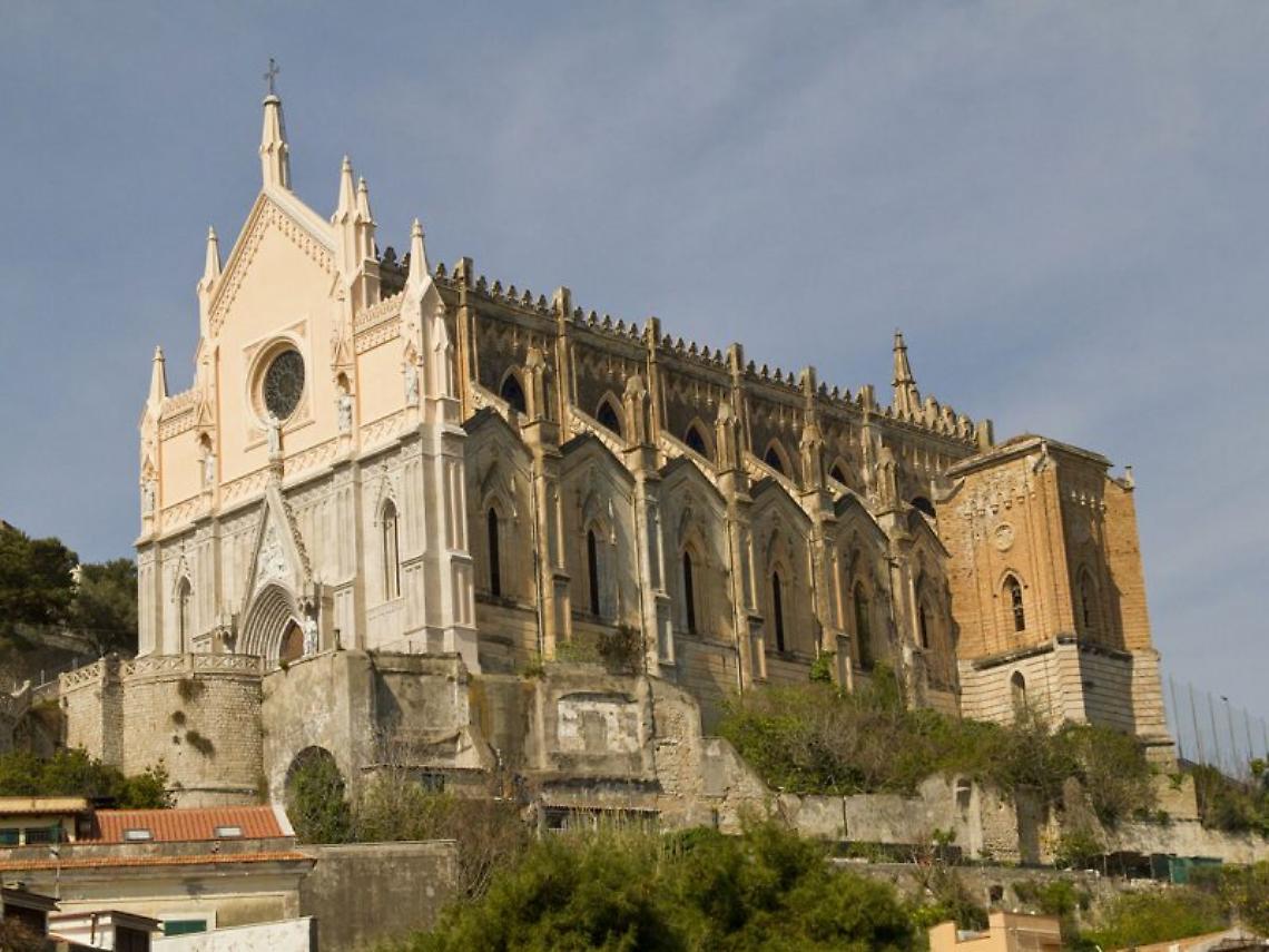 Siti culturali chiusi nei giorni festivi, geffa e polemica