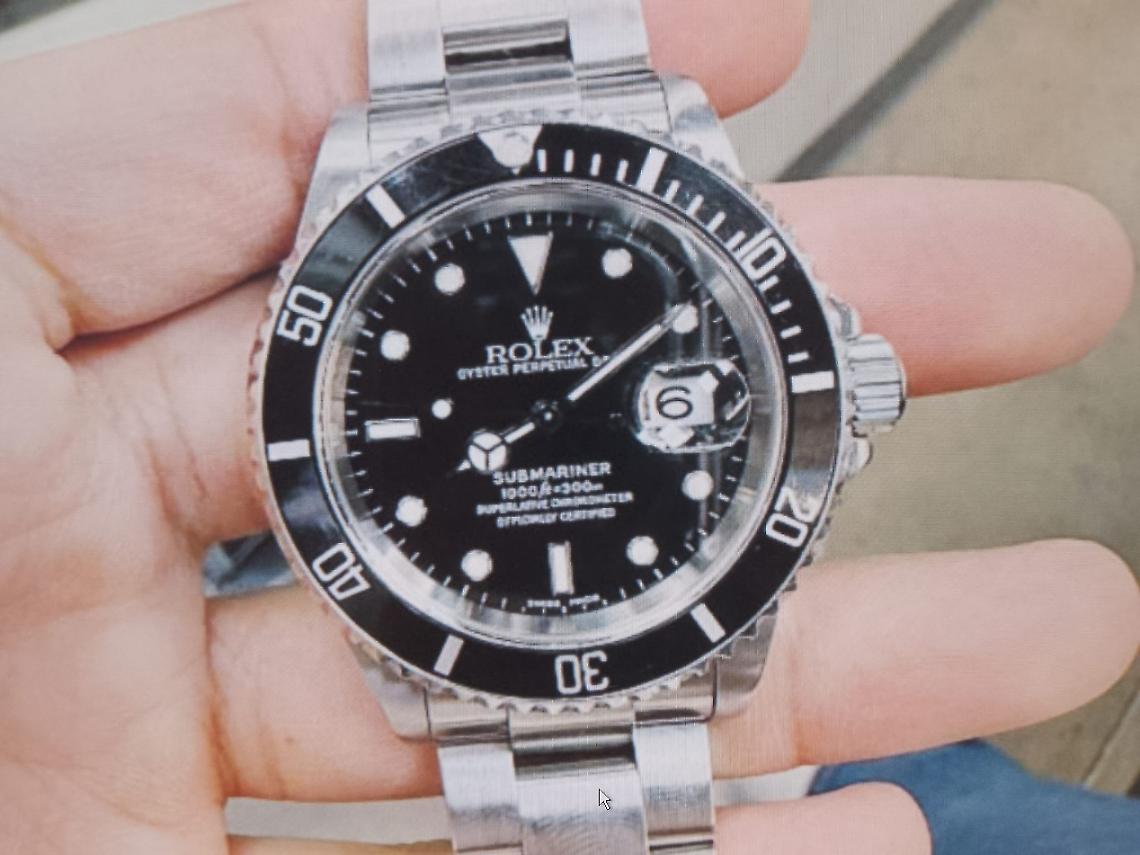 Sotto accusa per aver venduto il Rolex falso