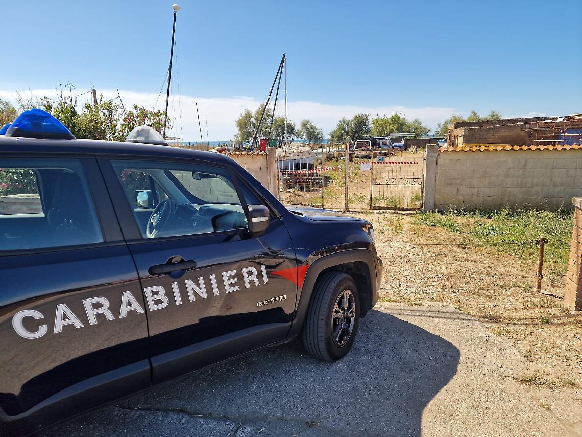 Latina, sequestrata un'area di 100mq per abbandono di rifiuti speciali