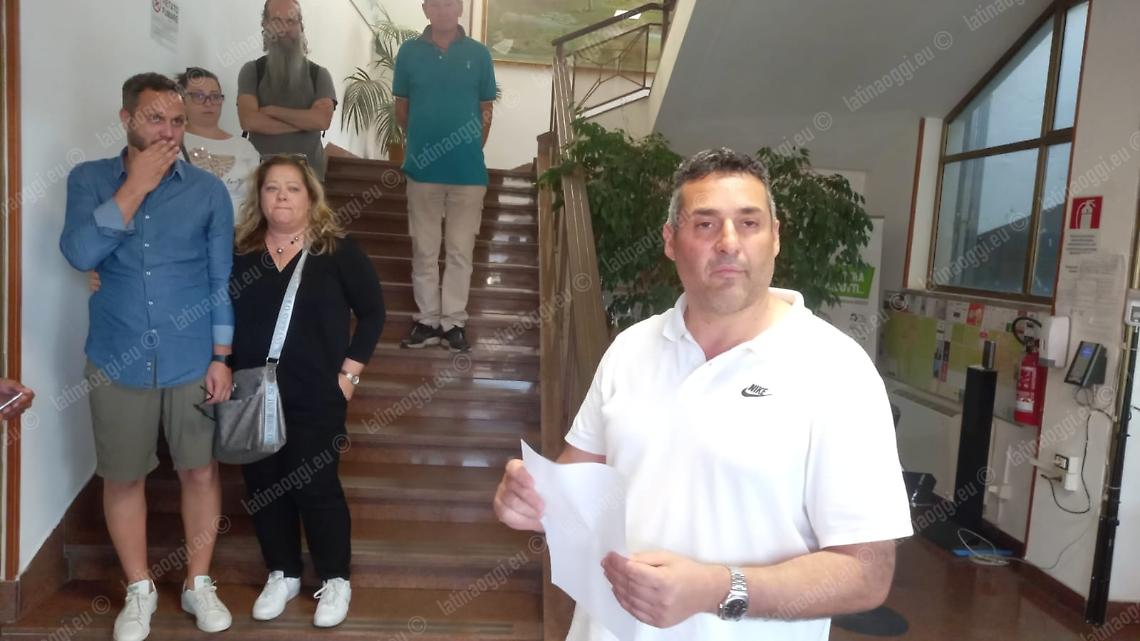 Arresti ad Aprilia, consiglieri e assessori si dimettono