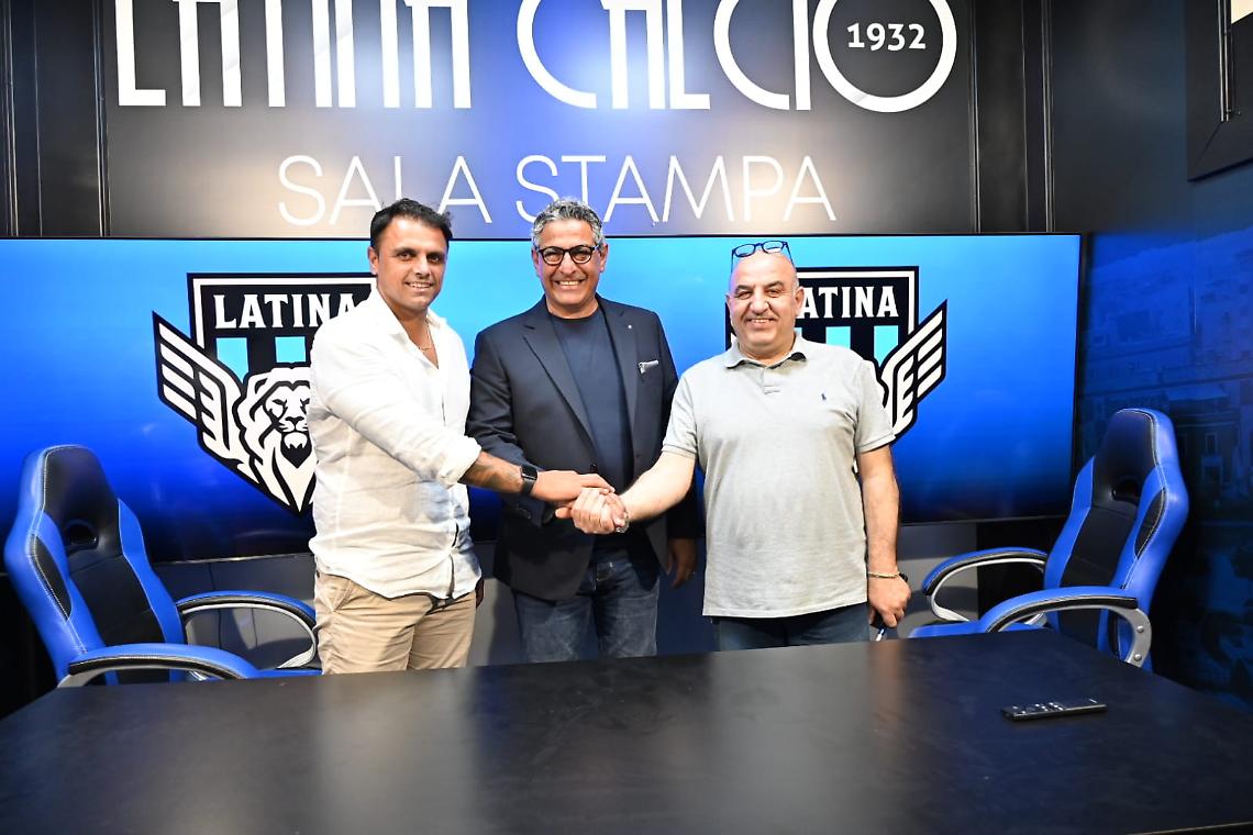 Latina, presentato ufficialmente il nuovo allenatore Pasquale Padalino