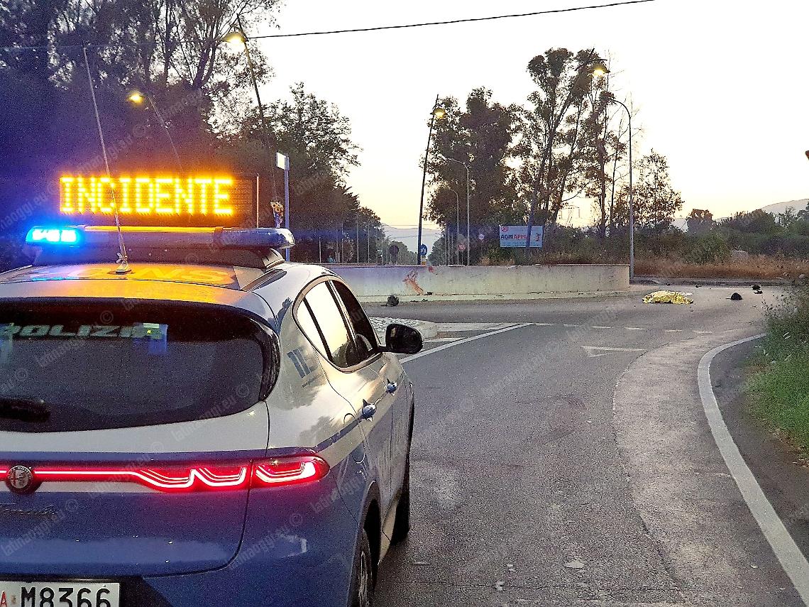 Incidente mortale: rotatoria omologata, ma risulta irregolare