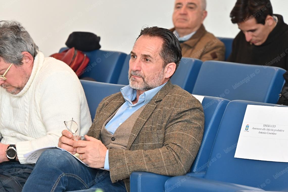 Centrodestra, arriva la difesa per Di Cocco