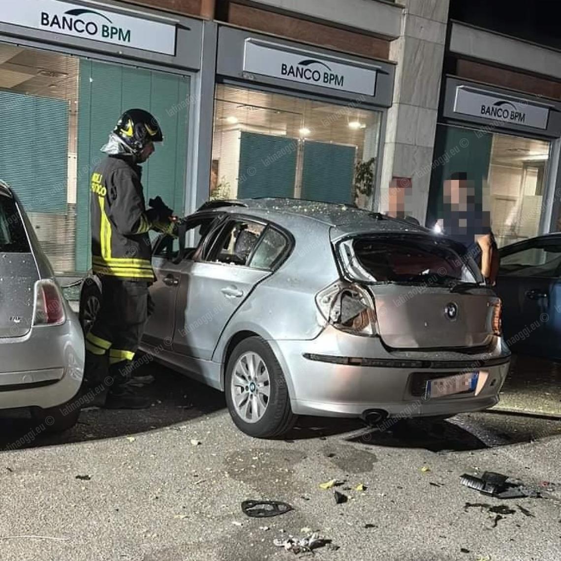 Esplode un’auto a causa di un ordigno, ipotesi attentato
