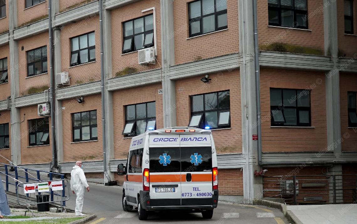 Ambulanze bloccate in pronto soccorso