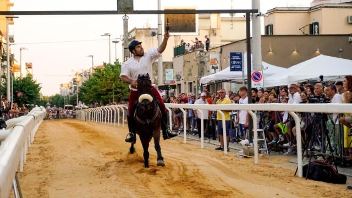 Palio dell'Anello in notturna: cresce l'attesa per l'evento