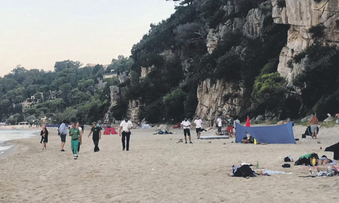 Spiagge vietate per i falò di Ferragosto: pugno duro del sindaco