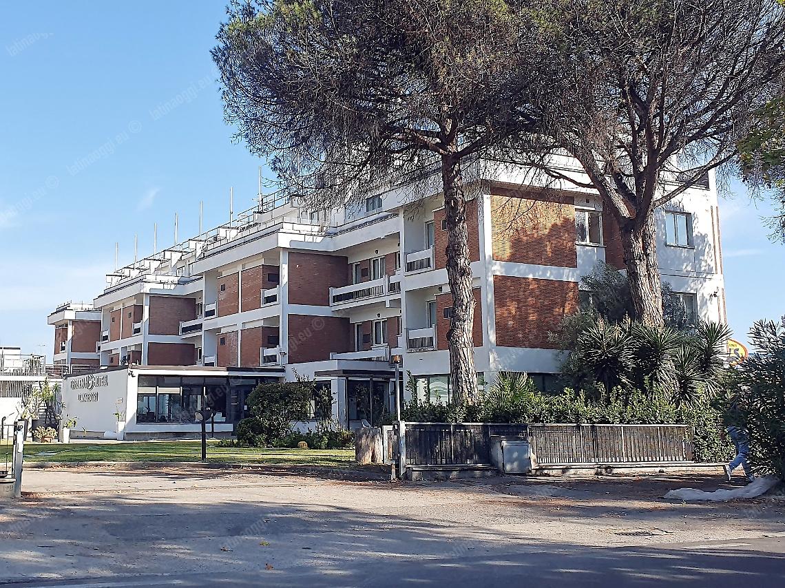 Legionella, il Tar accoglie il ricorso dell'hotel Garden: può riaprire