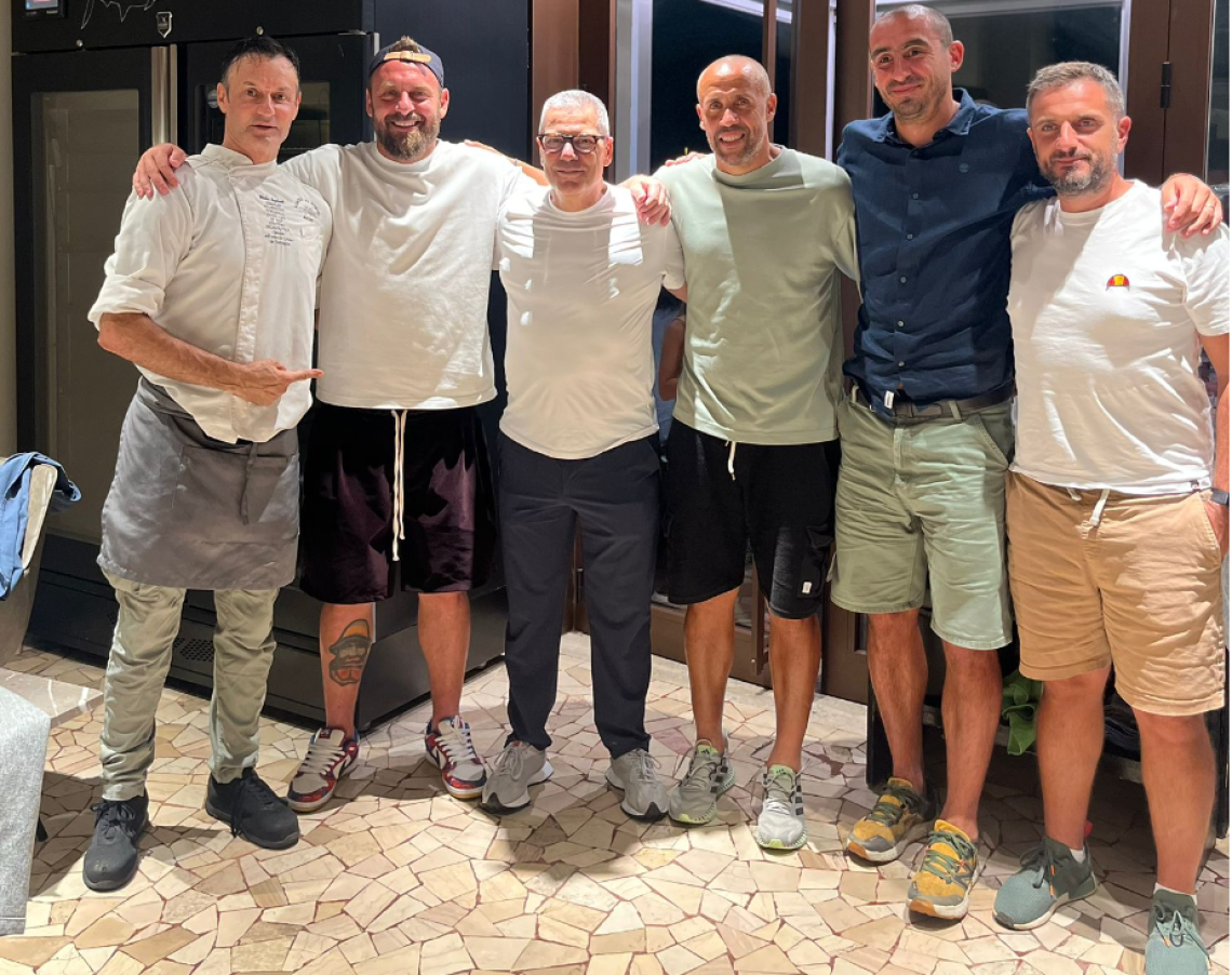 De Rossi e il suo staff da "Romolo al Porto" per studiare la nuova Roma senza Dybala