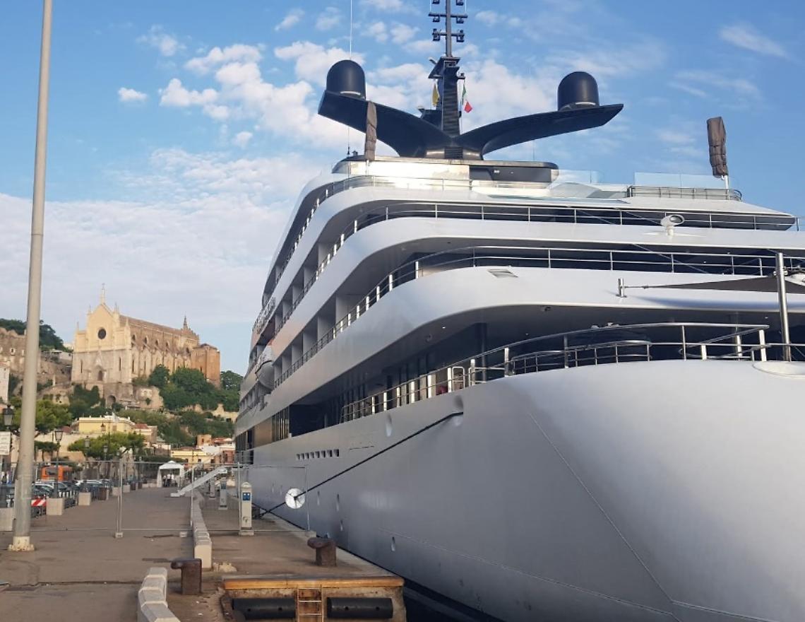 La nave dei Paperoni fa tappa a Gaeta