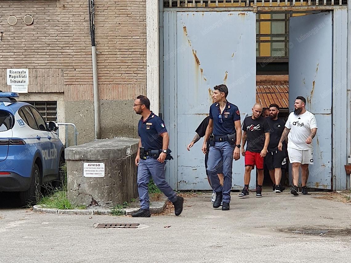 Inseguimento per le vie della città, arrestati gli specialisti dei furti di auto