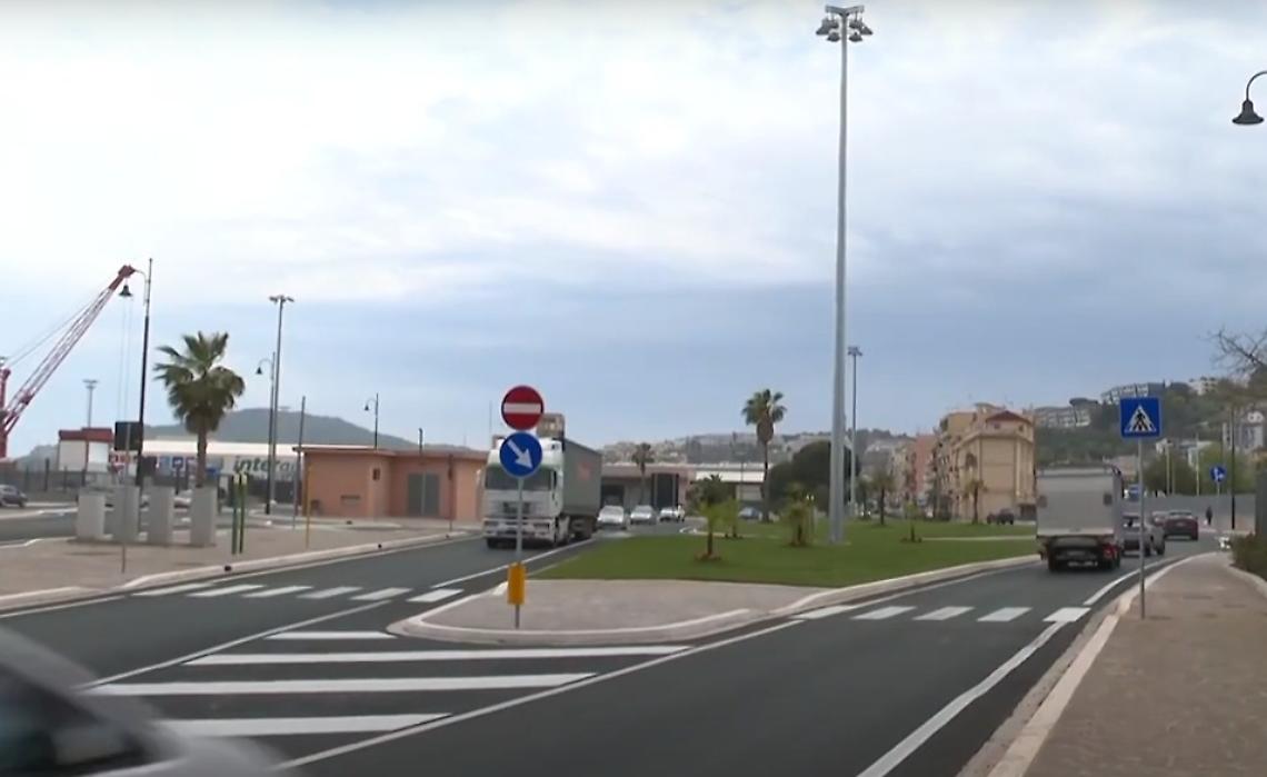 Incidente nel cantiere, infortunato un giovane operaio