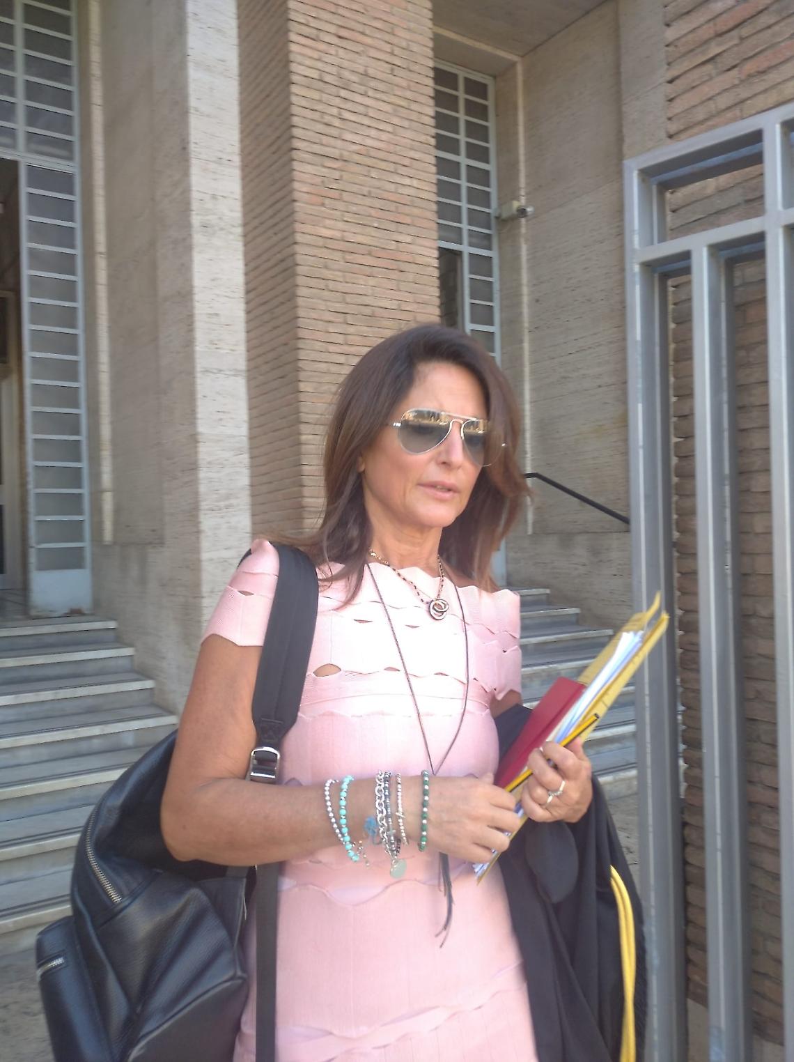 Minacce al pm Spinelli, la solidarietà dei magistrati: siamo vicini alla collega