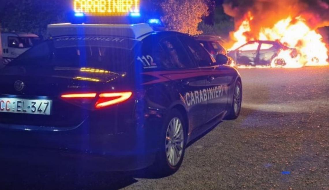 Auto rubata in fiamme alla stazione di Sezze: indagini in corso