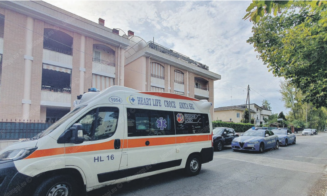 "Voleva uccidermi, arrestatela". Le ultime parole dopo l'accoltellamento