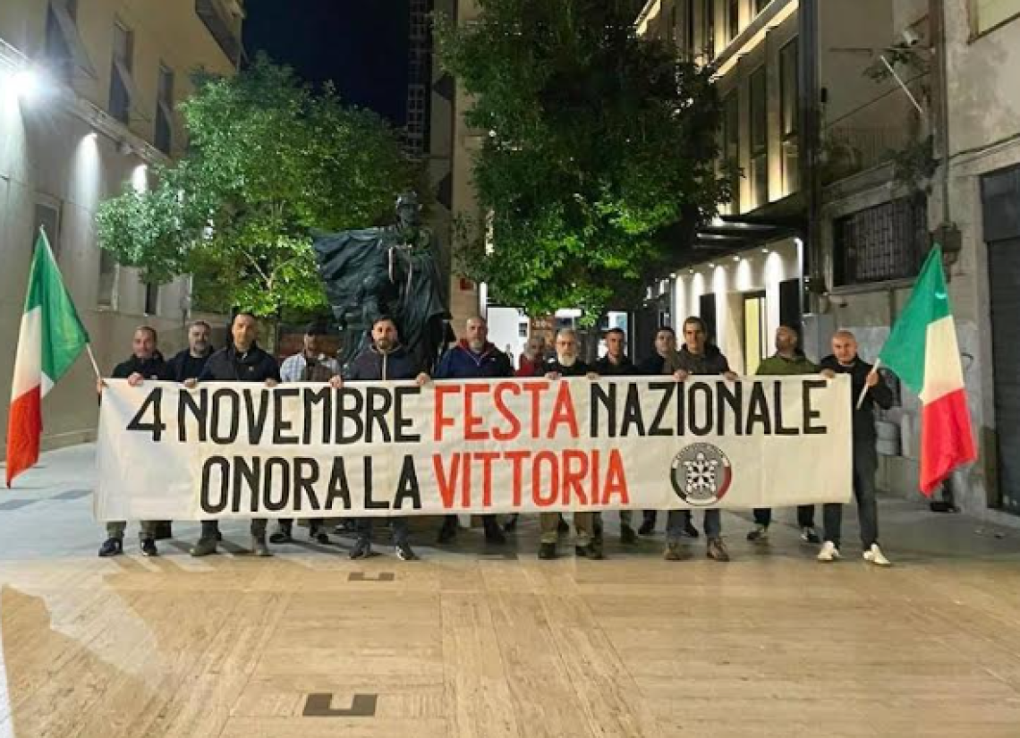 CasaPound ricorda il 4 novembre omaggiando i monumenti alla vittoria