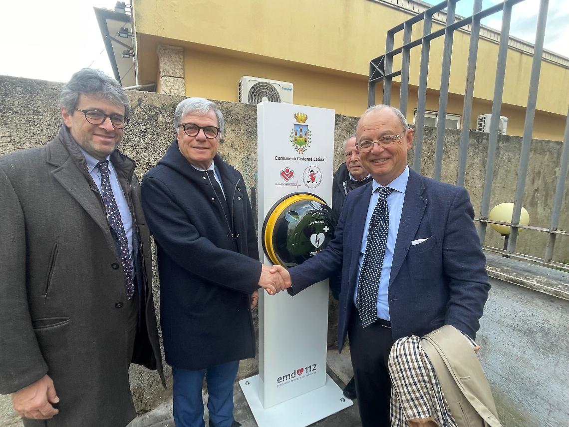 Cisterna città cardioprotetta: installati i primi quattro defibrillatori