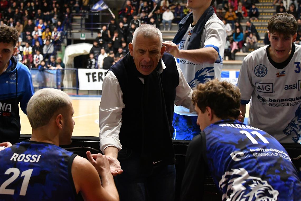 La Benacquista Latina Basket crolla sotto i colpi di Ruvo di Puglia