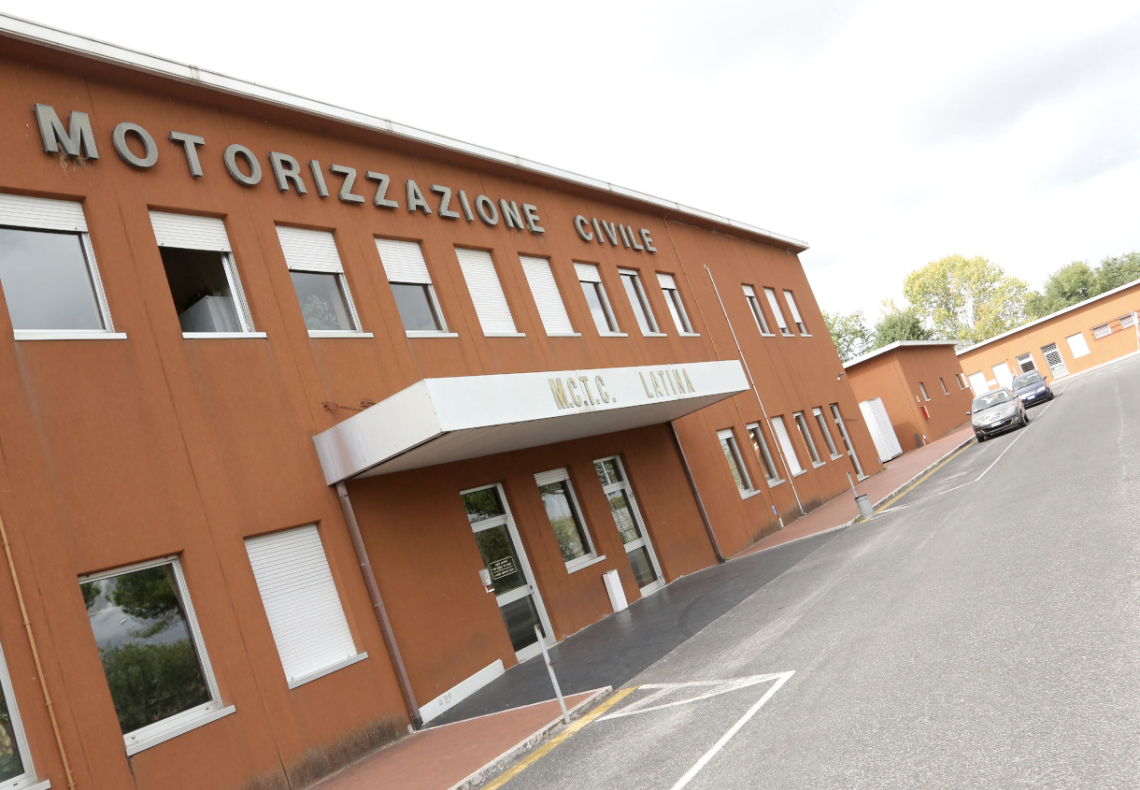 Falsificavano gli esami per le patenti, ecco i nomi degli arrestati