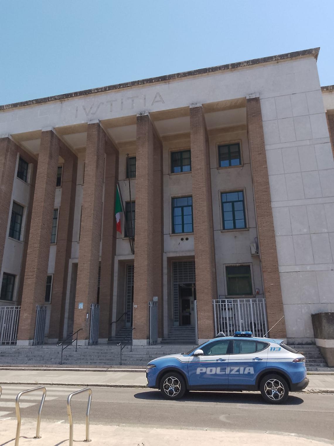 Rapina in gelateria, condanna a 8 anni e quattro mesi