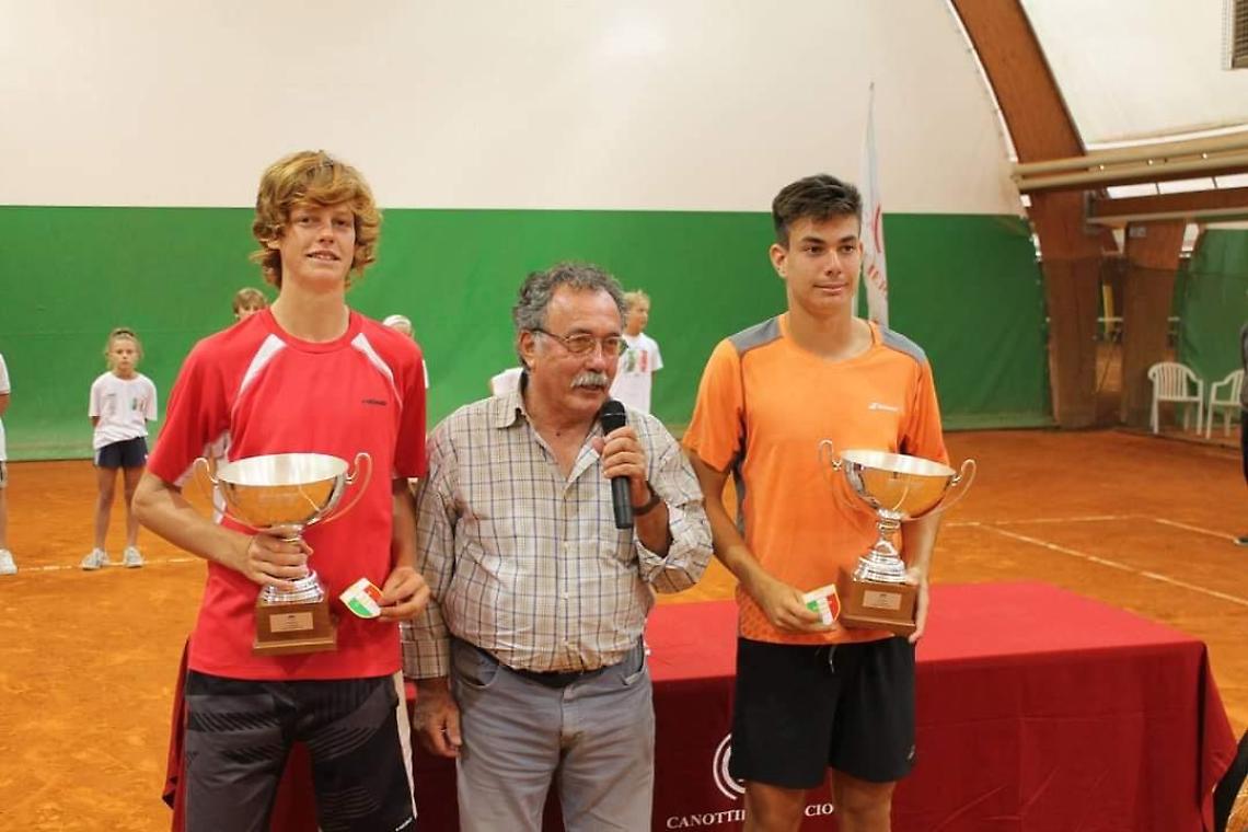 Il fenomeno Jannik Sinner raccontato dal tennis pontino