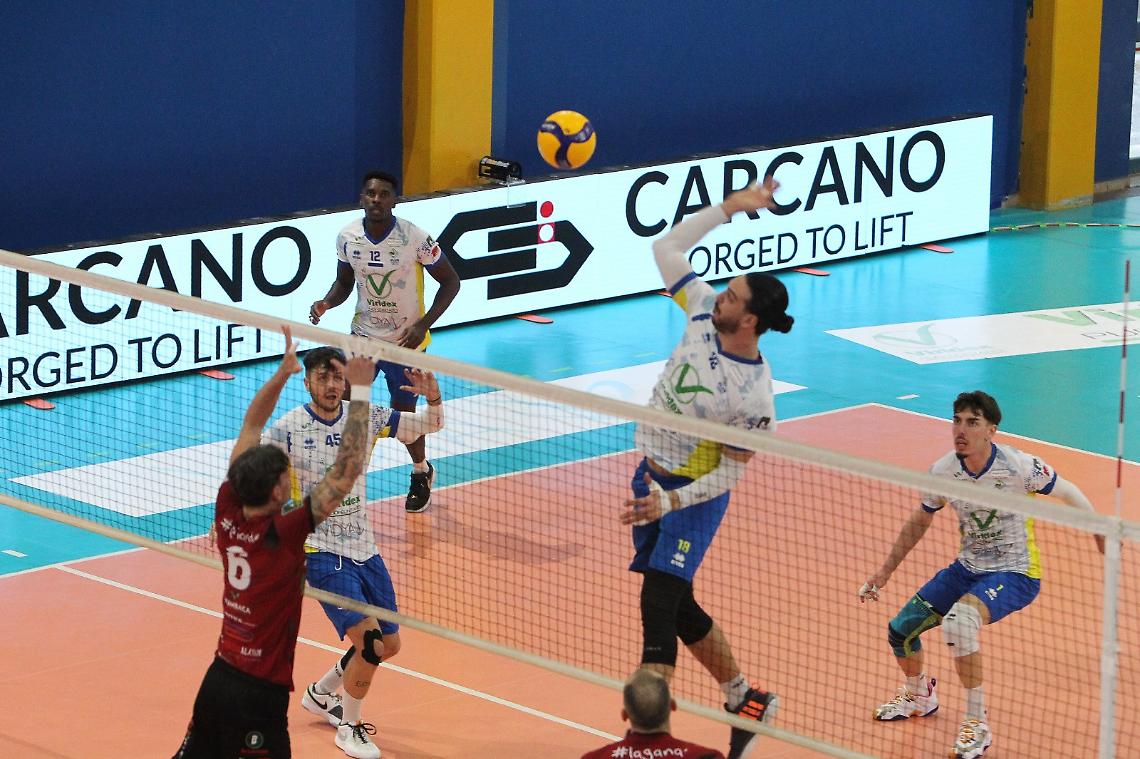Sabaudia parte bene, ma Reggio Calabria rimonta e vince 3-1