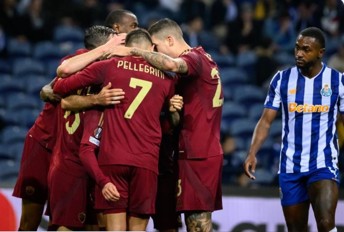 La Roma, in dieci, resiste al Porto: in Portogallo finisce 1-1