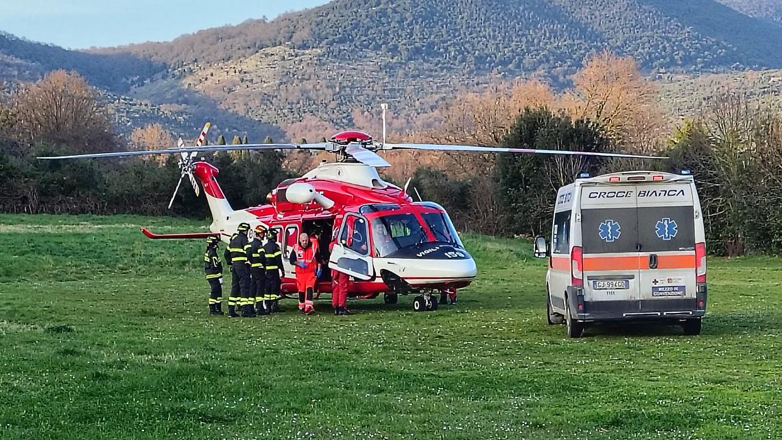 Scalatrice in difficoltà, la salvano i vigili del fuoco