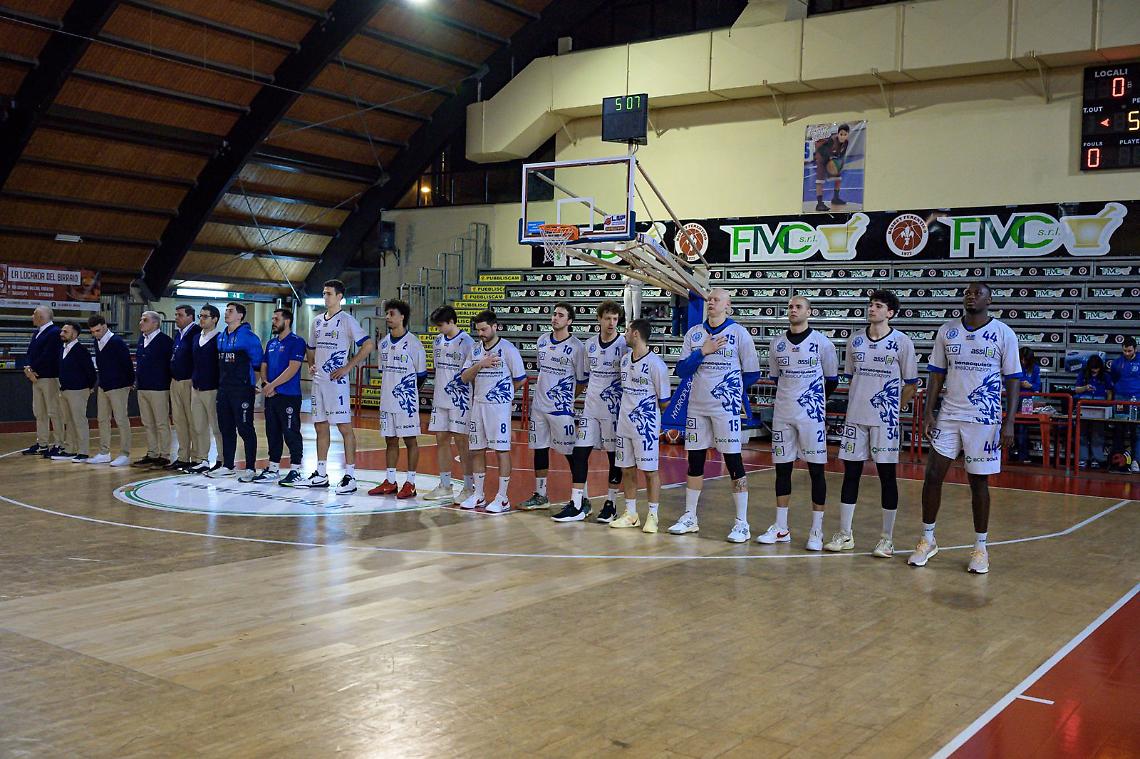 Latina gioca alla pari con la Virtus Roma, ma poi deve cedere