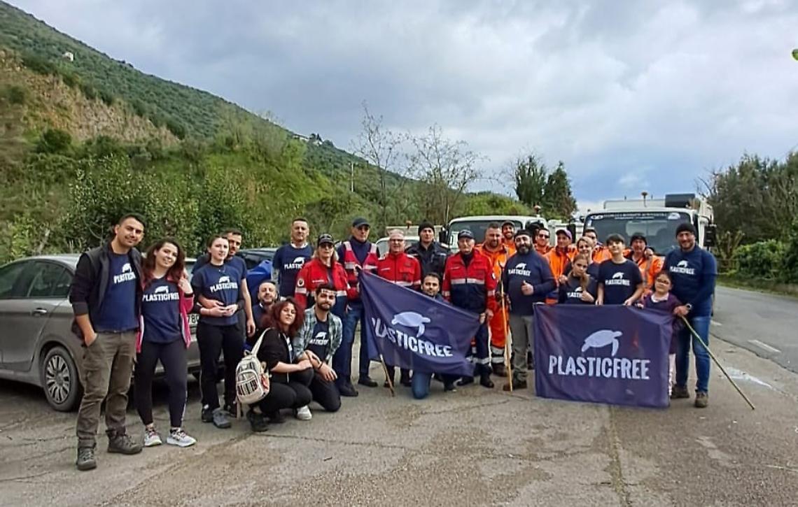 Pulizia ambientale Plastic Free, rimossi 620 chili di rifiuti