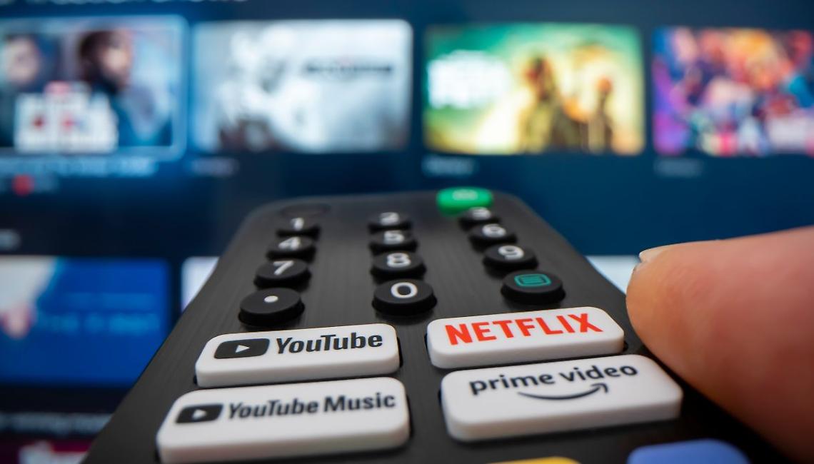 Copyright violato, film e partite con il pezzotto: un indagato  