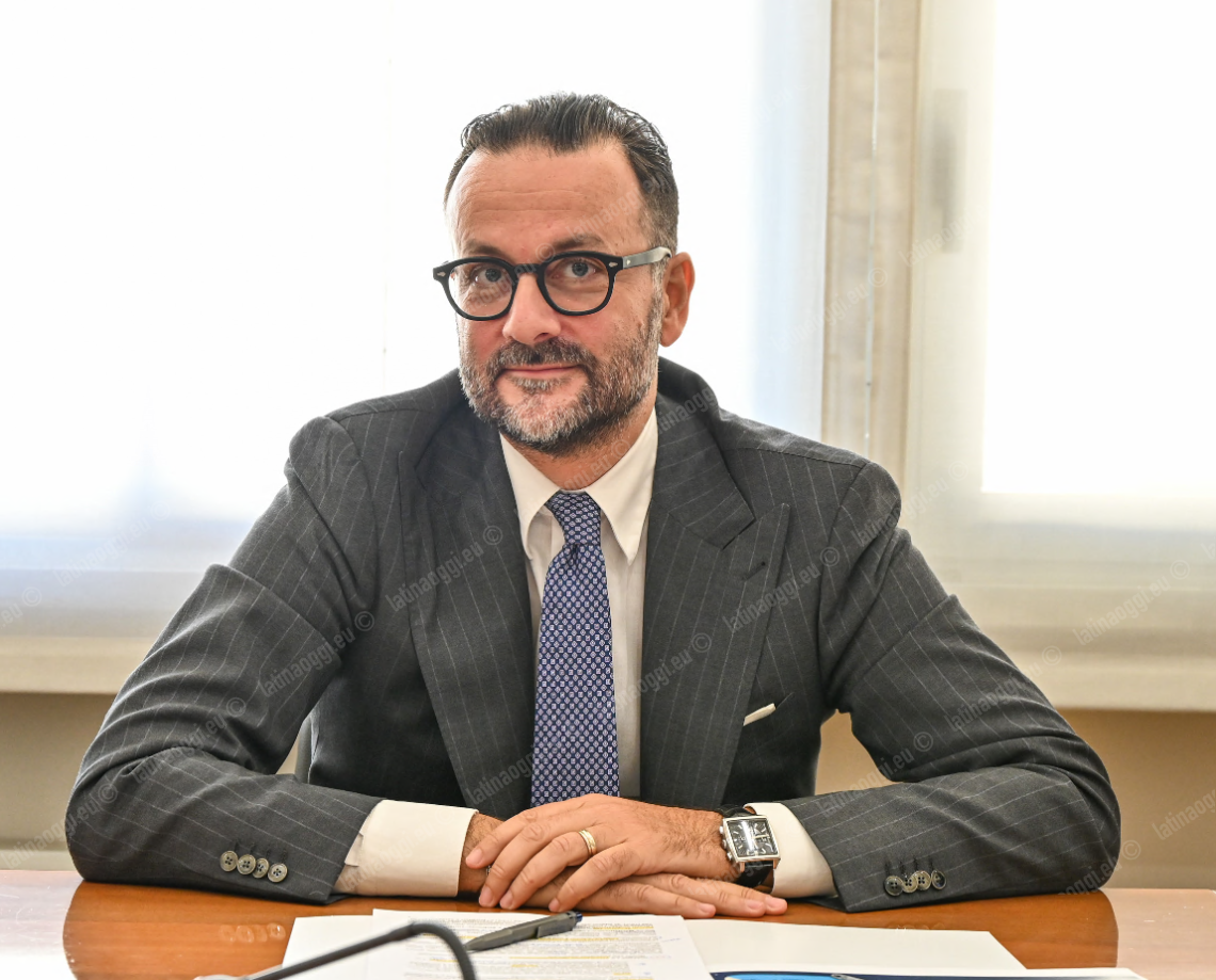 I dazi di Trump, il piano industriale del Lazio, la formazione: il codice Bianchi