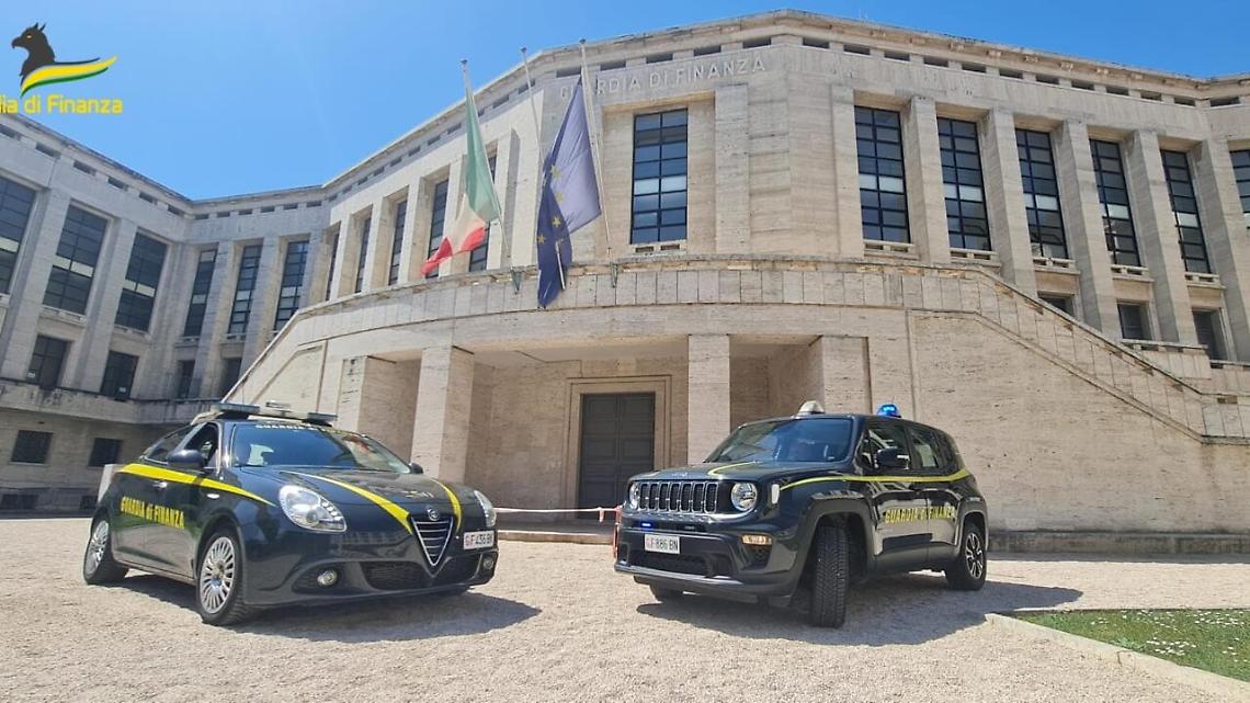 Finte sponsorizzazioni e riciclaggio, 3 arresti e sequestro da 1,3 milioni di euro