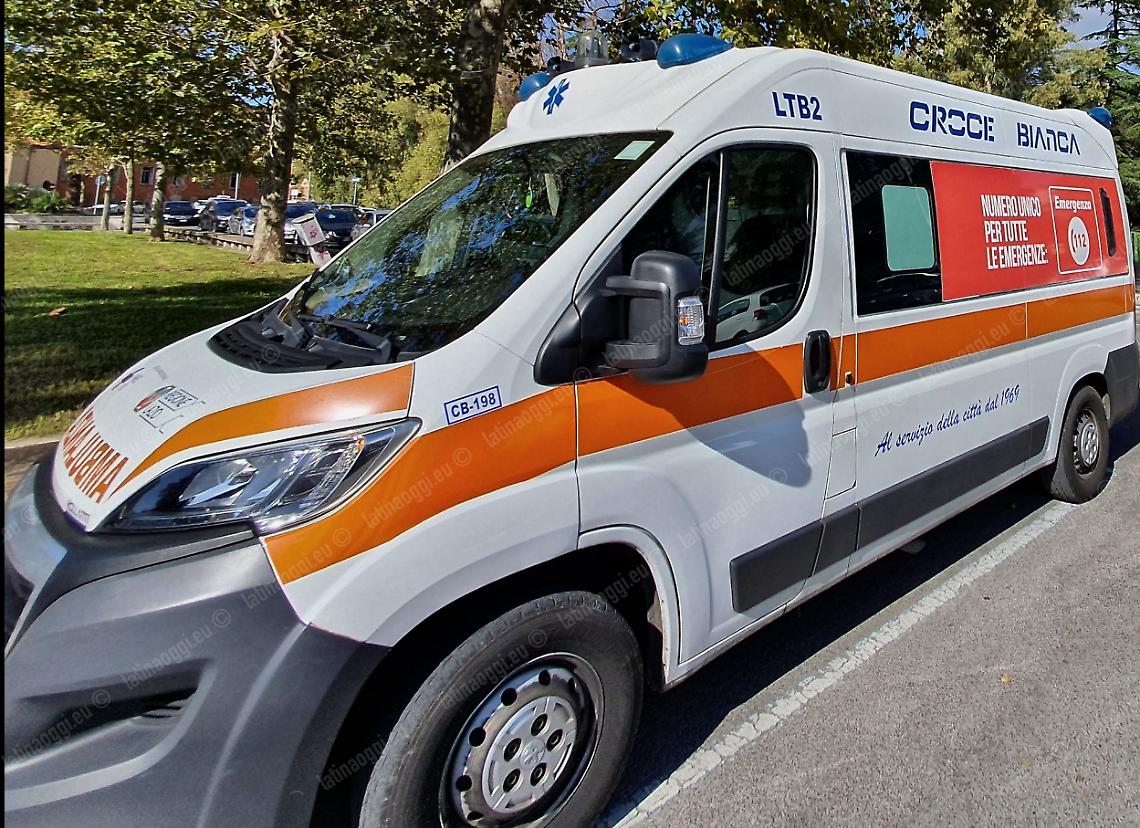 Assumono droga durante il picnic: un minorenne finisce in ospedale
