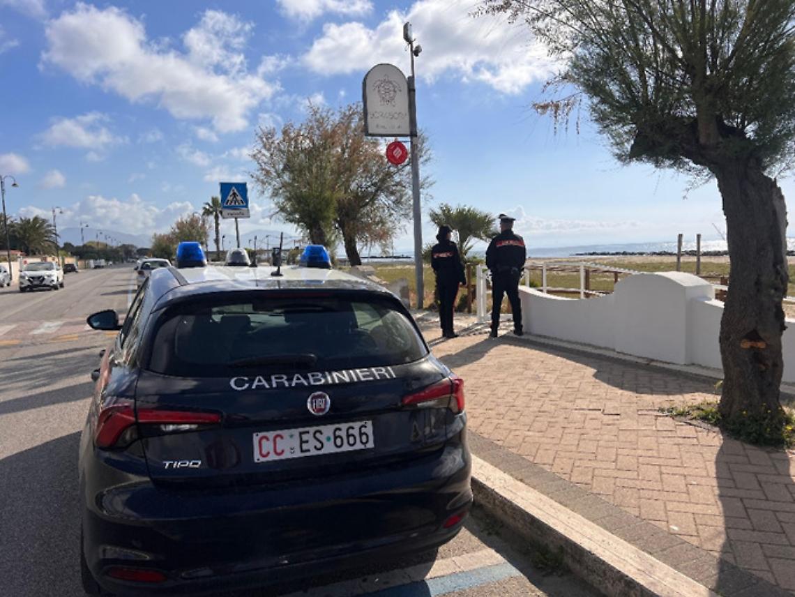 San Felice Circeo, tentato incendio a uno stabilimento balneare: indagano i Carabinieri