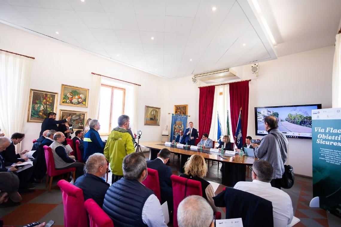 Via Flacca, parte la messa in sicurezza