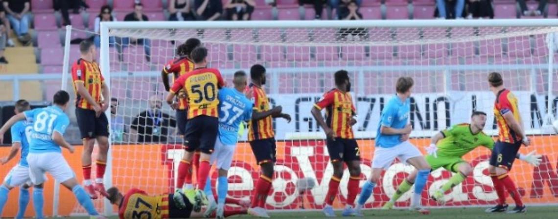 Raspadori gol: il Napoli sbanca Lecce e vede lo scudetto