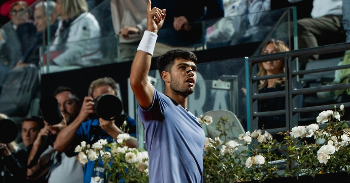 Carlos Alcaraz rinuncia agli Internazionali d'Italia e al Roland Garros