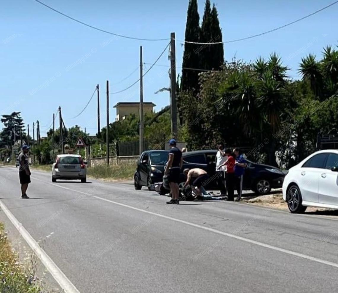 Scontro tra auto e moto in via Del Genio Civile, centauro trasferito in ospedale 
